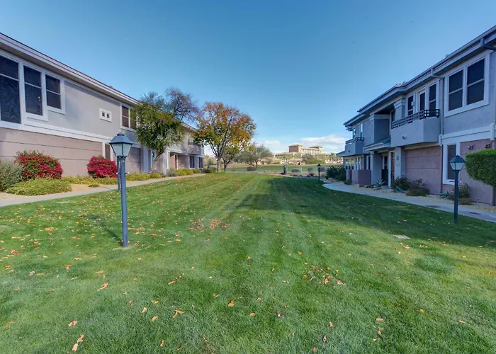 Lux Kierland Greens Overlooks 9th Hole Near Golf Holiday home